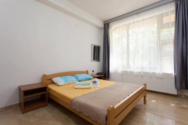 Kukunesh Apartments image 12